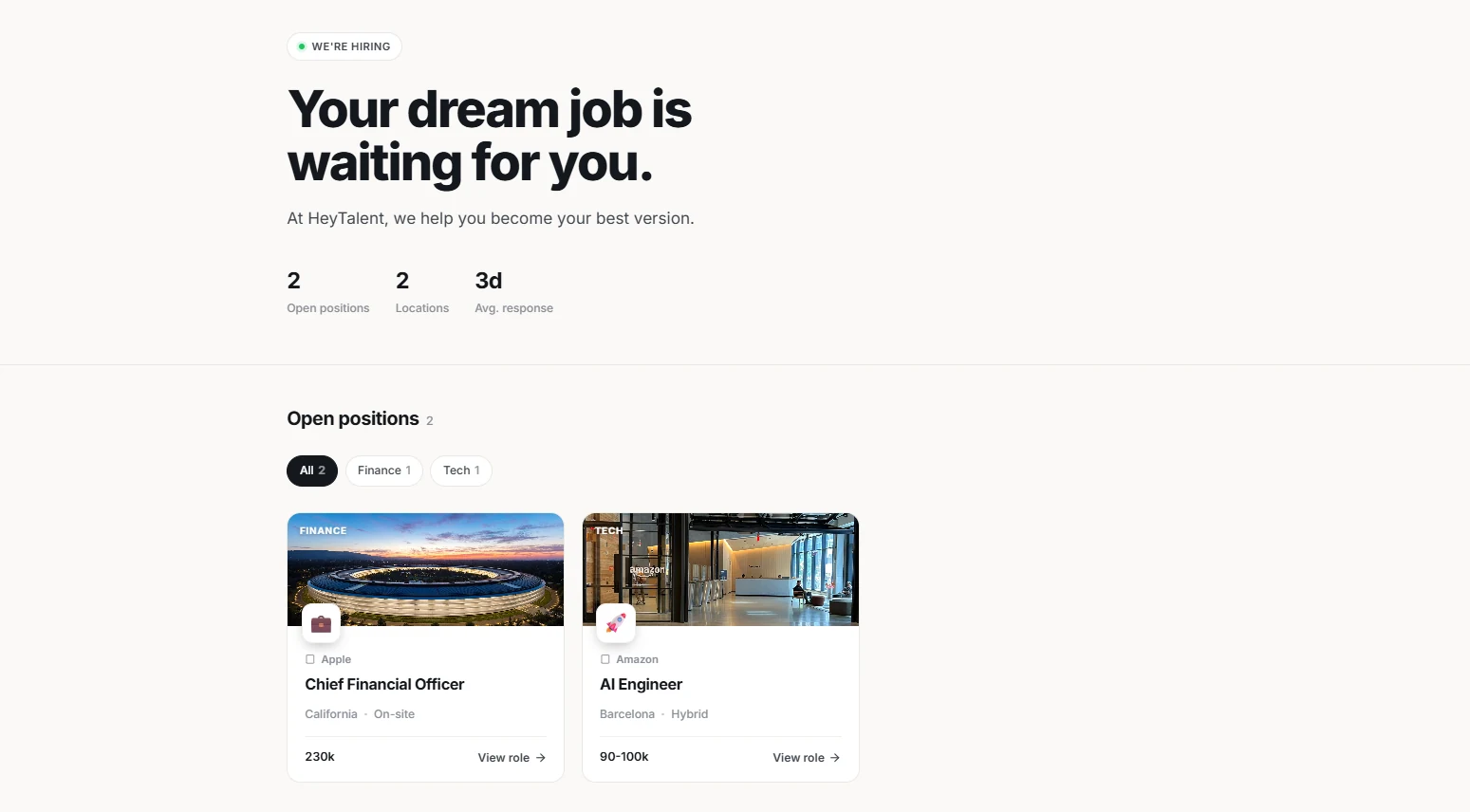 Career page pública del ATS de HeyTalent con las vacantes abiertas y filtros por categoría